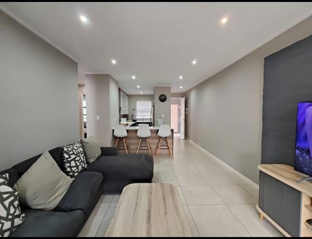 2 BEDROOM PROPERTY TO RENT IN LYNNWOOD